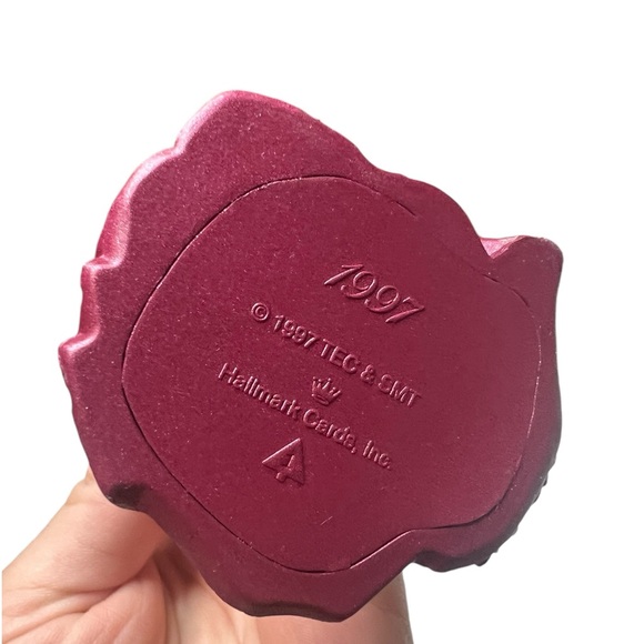 Hallmark Keepsake Set of 2 Scarlett O’Hara Holiday Ornaments 1997, 1999. - Picture 6 of 12